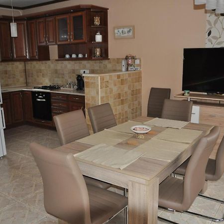 Gyorszem Apartman المظهر الخارجي الصورة
