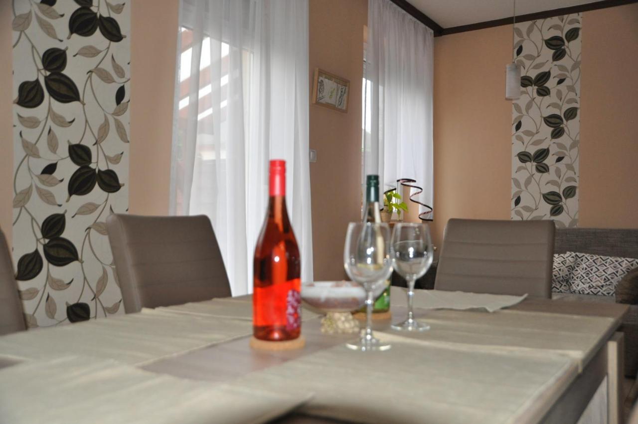 Gyorszem Apartman المظهر الخارجي الصورة
